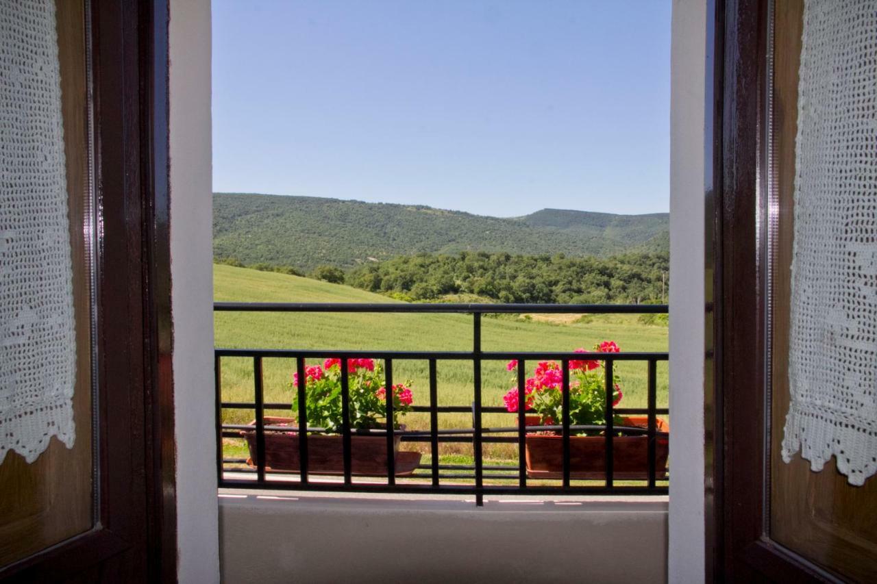 Casa Rural Lazkano En Sierra De Urbasa San Martín Exteriér fotografie